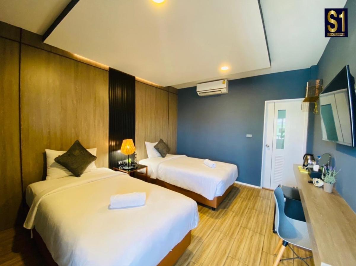 S1 City Hotel Бурирам Экстерьер фото