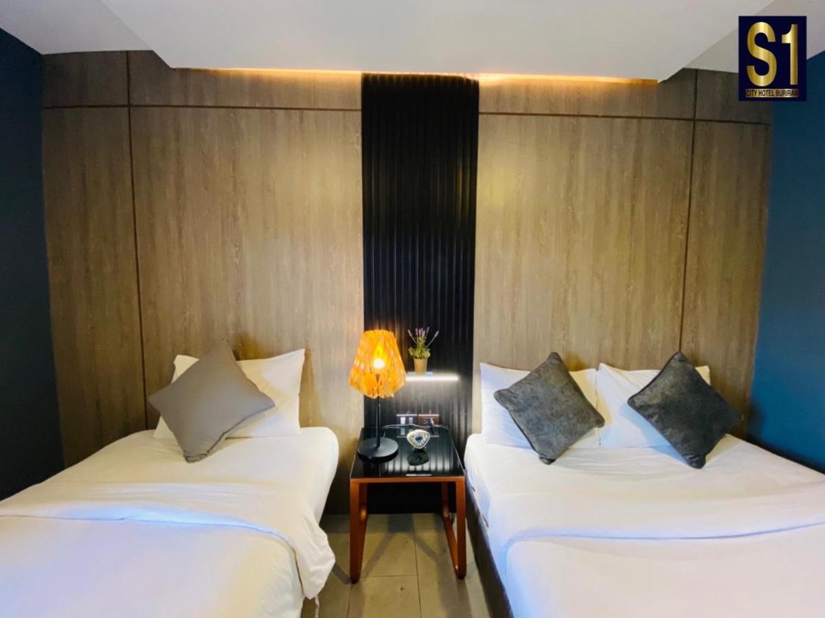 S1 City Hotel Бурирам Экстерьер фото