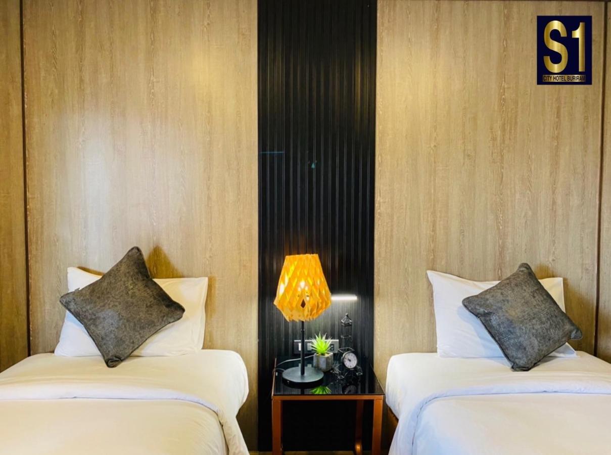 S1 City Hotel Бурирам Экстерьер фото