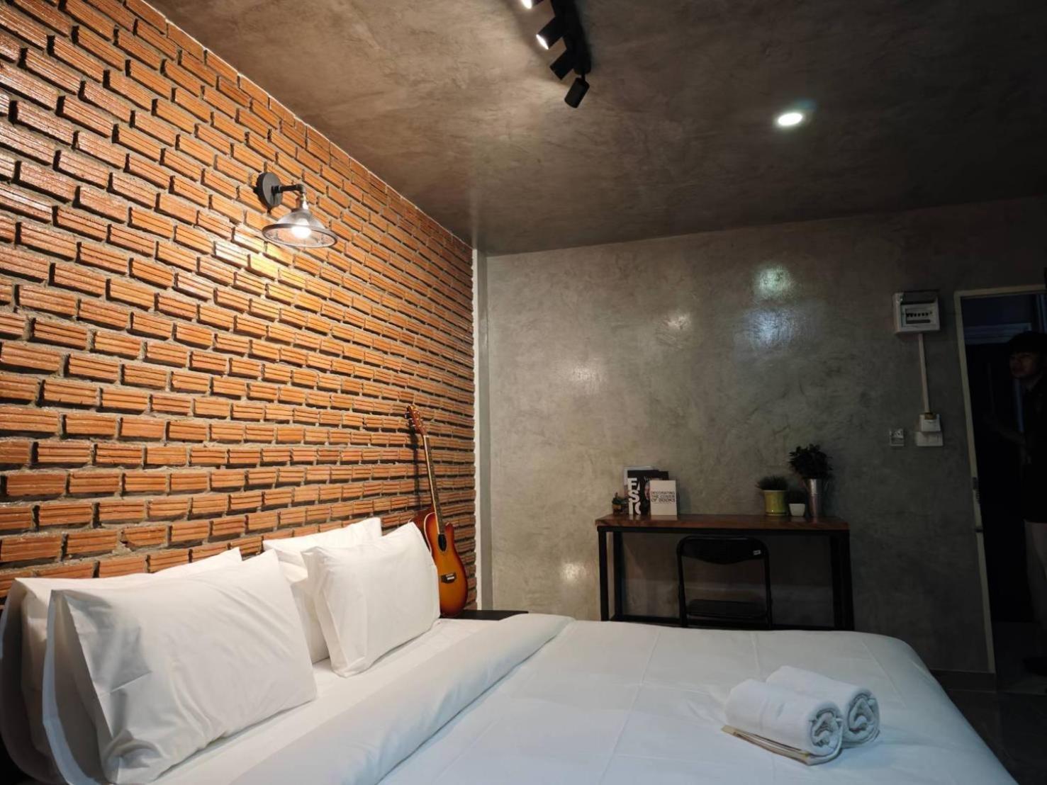 S1 City Hotel Бурирам Экстерьер фото
