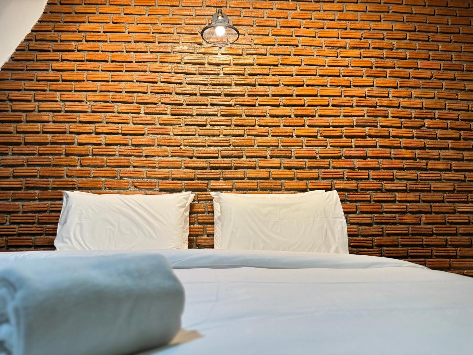 S1 City Hotel Бурирам Экстерьер фото